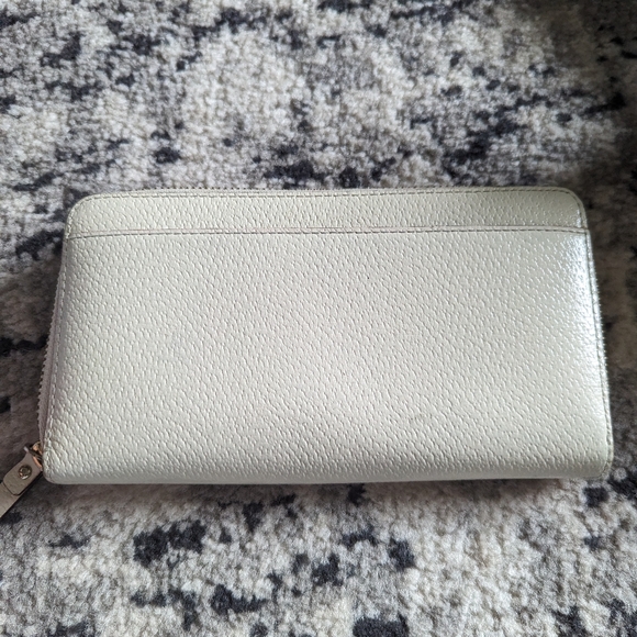 Kate Spade Wallet - Picture 2 of 7
